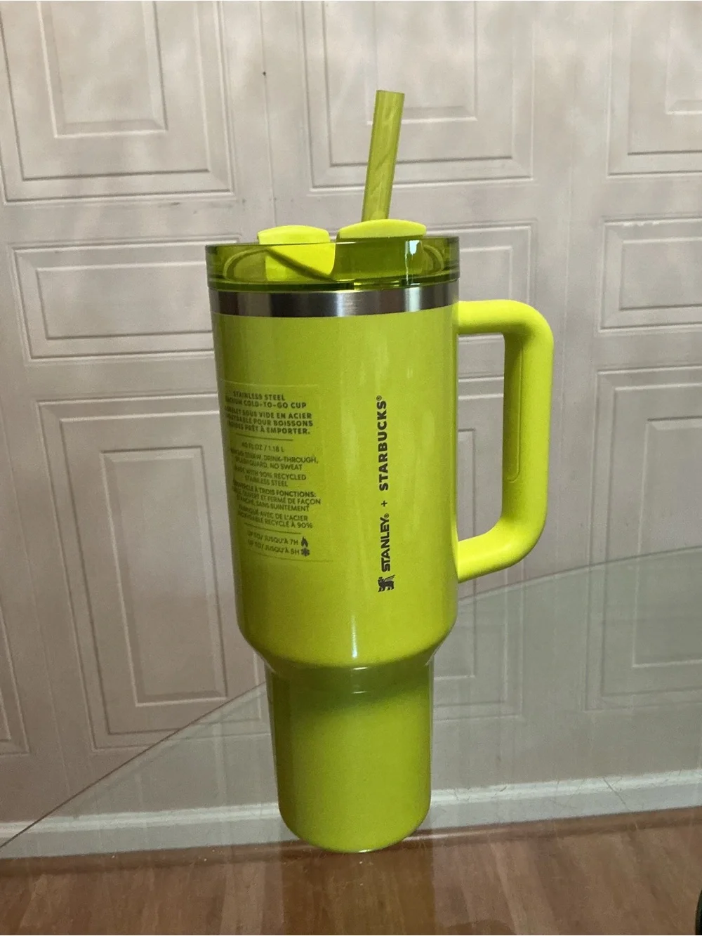 New STANLEY X Starbucks 2024 Summer Exclusive Lime Green Shimmer 40oz Tumbler